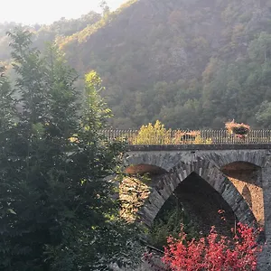 La Maison Sur La Rivière , Vabre France